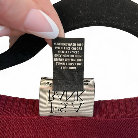 Burgundy JOS. A Bank signature collection V-neck sweater - Picture 4 of 5